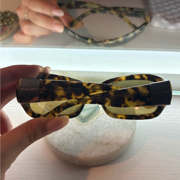 Tortoise Shell Sunglasses - Picture 11 of 11
